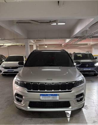 JEEP COMMANDER 1.3 T270 TURBO FLEX OVERLAND AT6 JEEP COMMANDER 1.3 T270 TURBO FLEX OVERLAND AT6